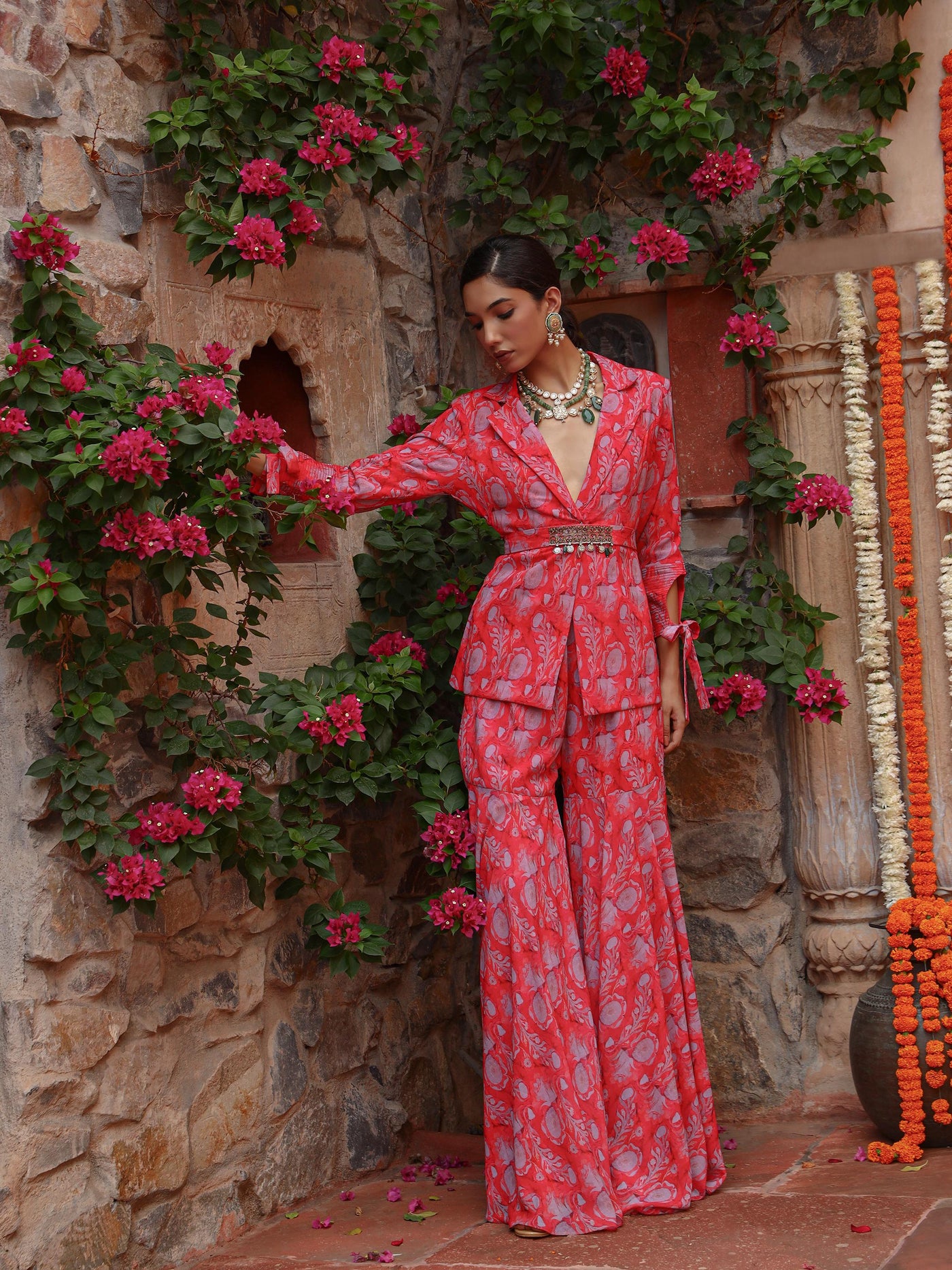 CARNATION SHARARA SET